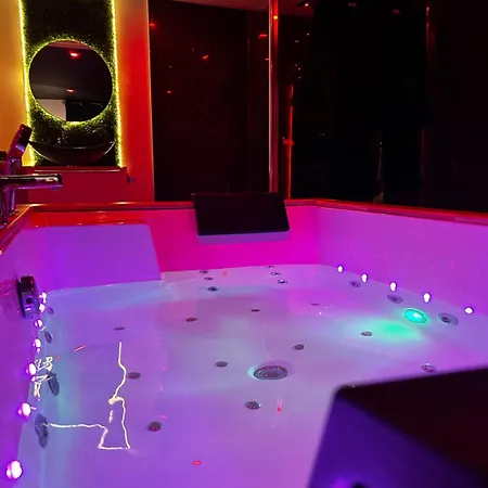 De Gamme - L'extase Avec Jacuzzi *