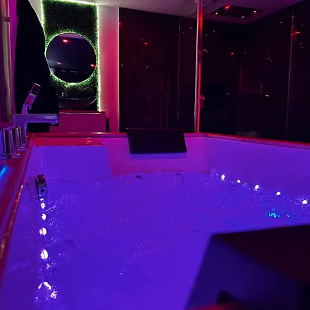 De Gamme - L'extase Avec Jacuzzi