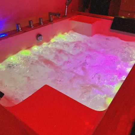 De Gamme - L'extase Avec Jacuzzi Romantiskt hotell