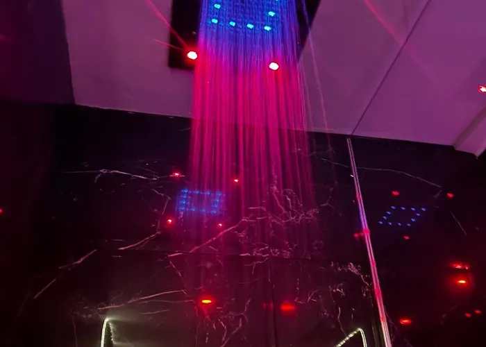 Love hôtel De Gamme - L'extase Avec Jacuzzi *