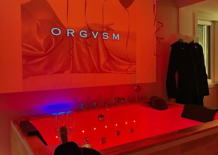 De Gamme - L'extase Avec Jacuzzi Violaines